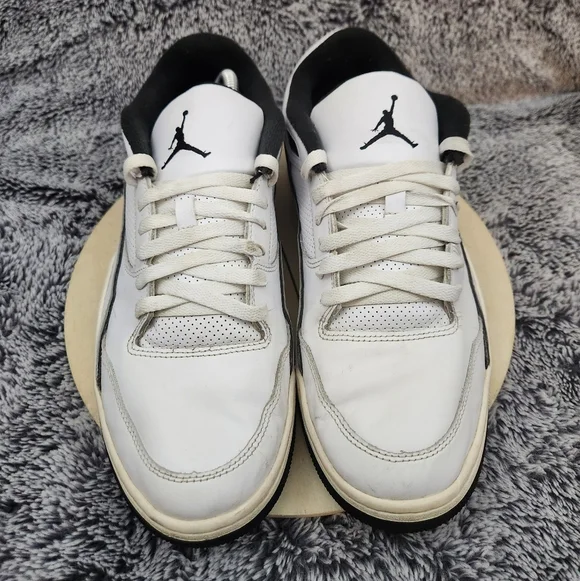 Nike Air Jordan Flight Court Basketball White Sail Black Men's Size 12 - Picture 3 of 9